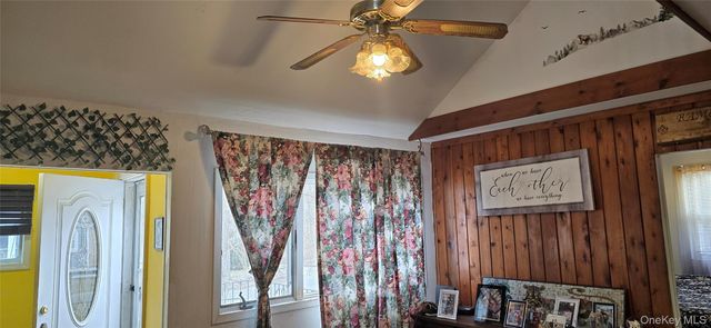 2 Ivy Road, Mastic Beach, NY 11951