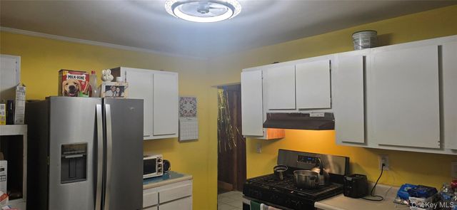 2 Ivy Road, Mastic Beach, NY 11951