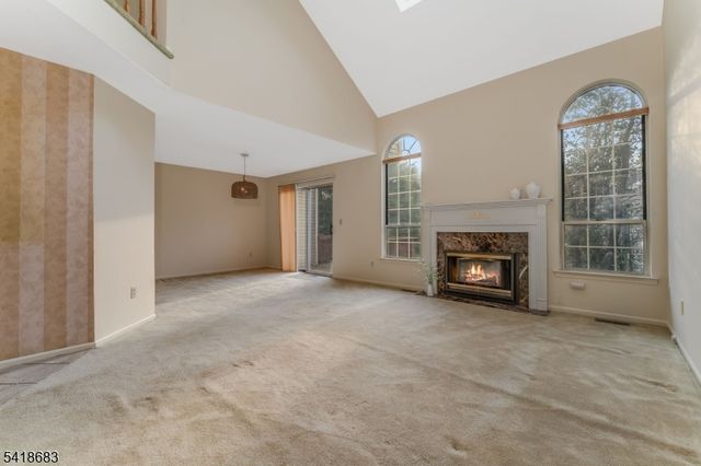 60 Phlox Ct, Readington Twp., NJ 08889