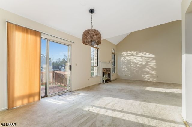 60 Phlox Ct, Readington Twp., NJ 08889