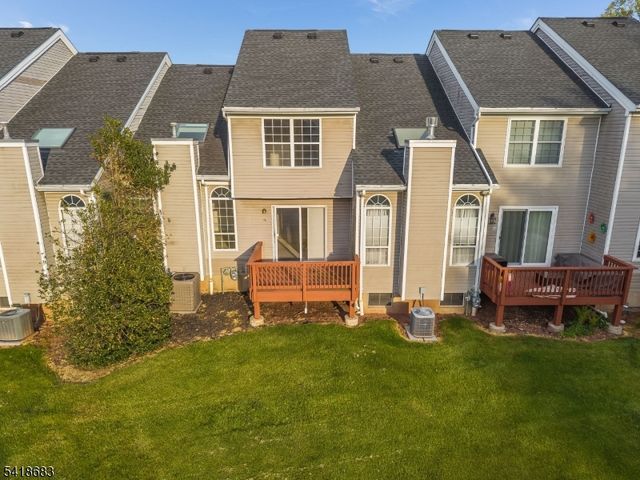 60 Phlox Ct, Readington Twp., NJ 08889