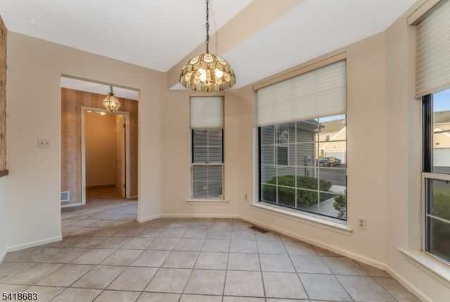 60 Phlox Ct, Readington Twp., NJ 08889