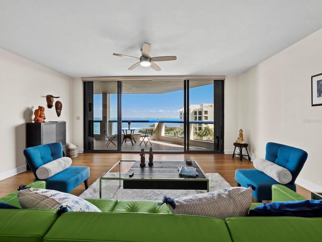 2110 HARBOURSIDE DRIVE 547, Longboat Key, FL 34228