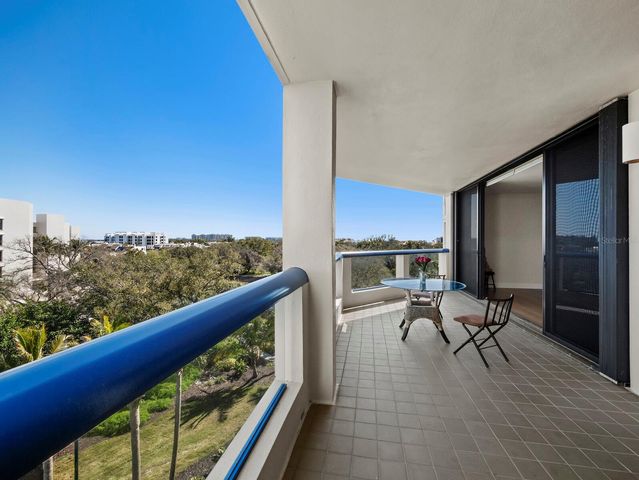 2110 HARBOURSIDE DRIVE 547, Longboat Key, FL 34228