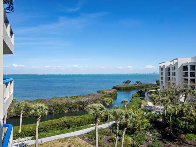 2110 HARBOURSIDE DRIVE 547, Longboat Key, FL 34228