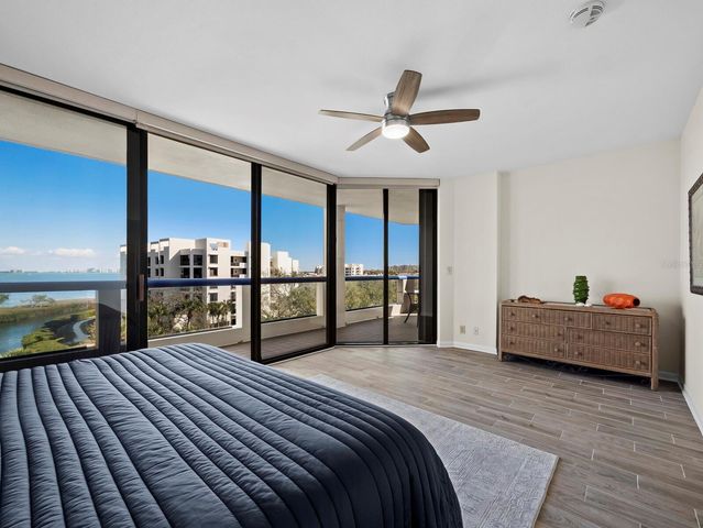 2110 HARBOURSIDE DRIVE 547, Longboat Key, FL 34228