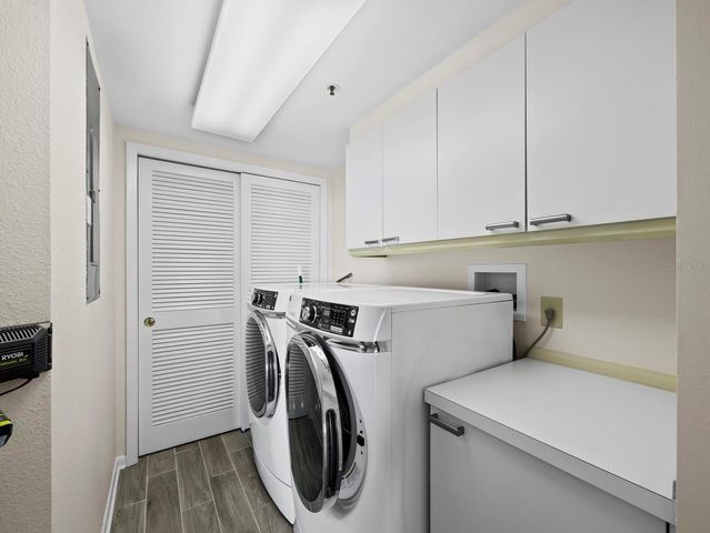 2110 HARBOURSIDE DRIVE 547, Longboat Key, FL 34228