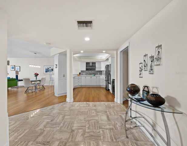 2110 HARBOURSIDE DRIVE 547, Longboat Key, FL 34228