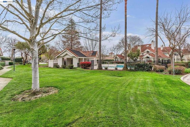 7265 Cronin Cir, Dublin, CA 94568