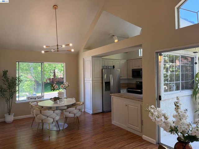 7265 Cronin Cir, Dublin, CA 94568