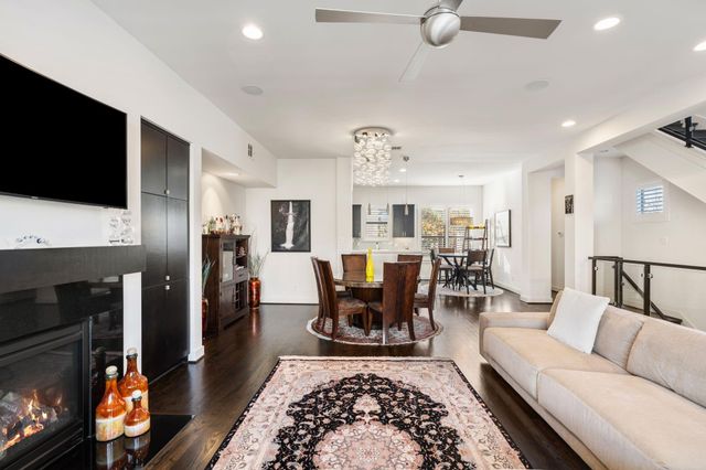 5911 Rose Street, Houston, TX 77007