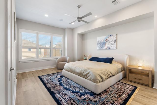 5911 Rose Street, Houston, TX 77007