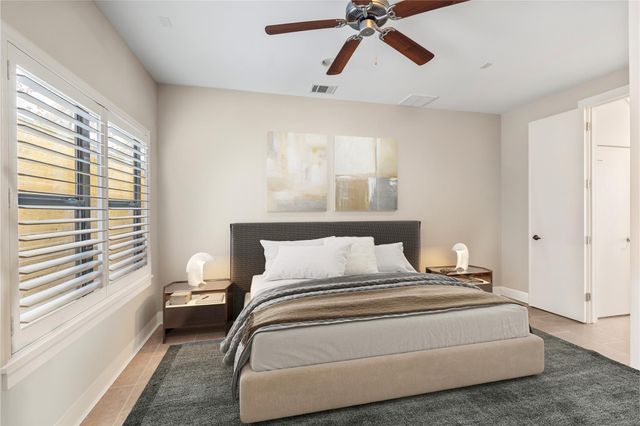 5911 Rose Street, Houston, TX 77007