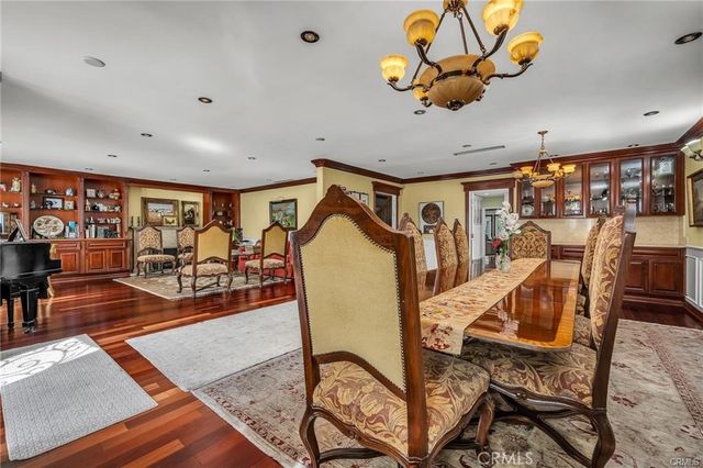 18423 Linnet, Tarzana, CA 91356