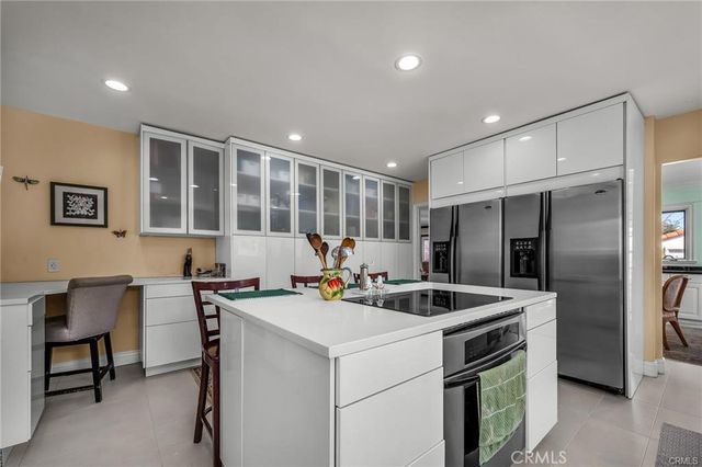 18423 Linnet, Tarzana, CA 91356