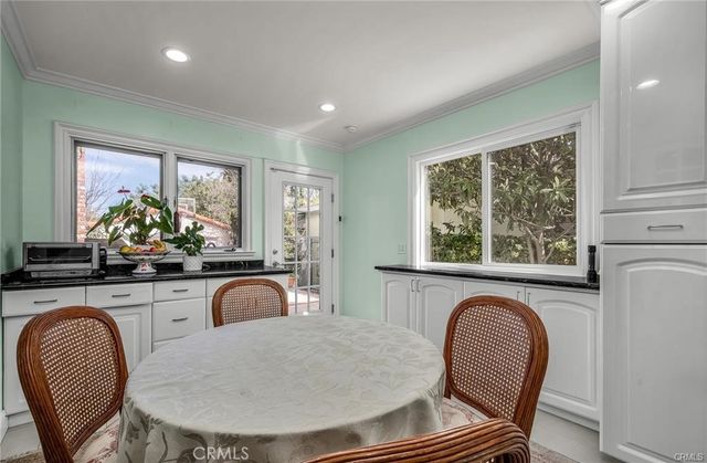 18423 Linnet, Tarzana, CA 91356