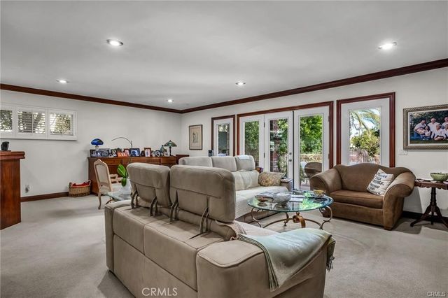18423 Linnet, Tarzana, CA 91356