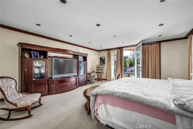 18423 Linnet, Tarzana, CA 91356