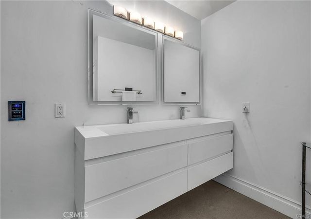18423 Linnet, Tarzana, CA 91356