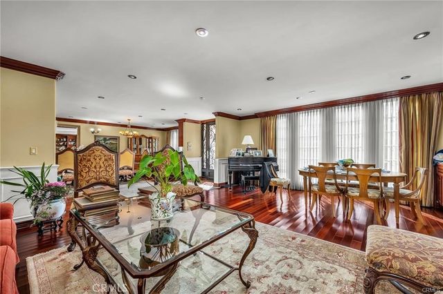 18423 Linnet, Tarzana, CA 91356