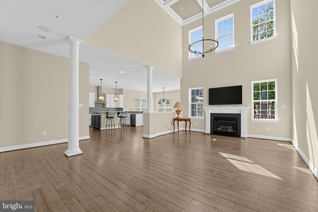 10640 WENNINGTON ST, Middle River, MD 21220