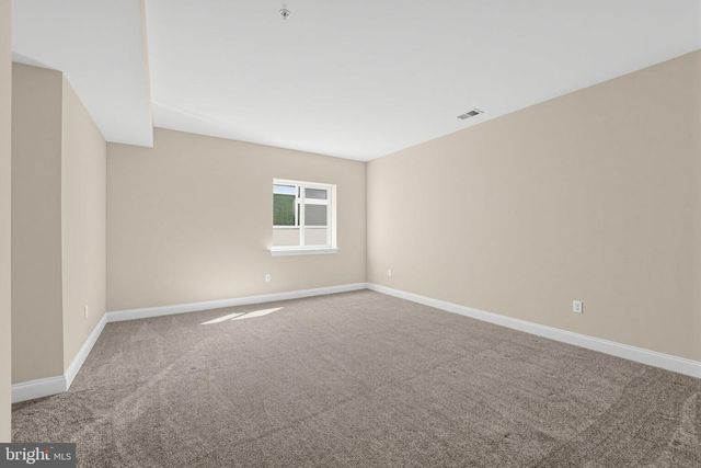 10640 WENNINGTON ST, Middle River, MD 21220