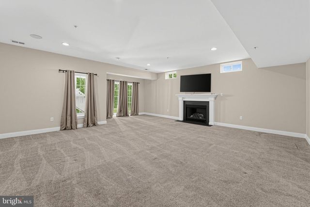 10640 WENNINGTON ST, Middle River, MD 21220