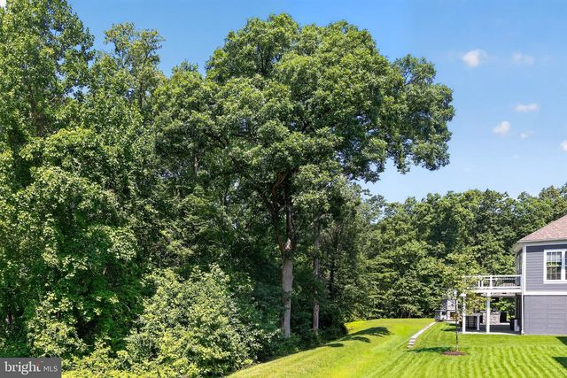 10640 WENNINGTON ST, Middle River, MD 21220