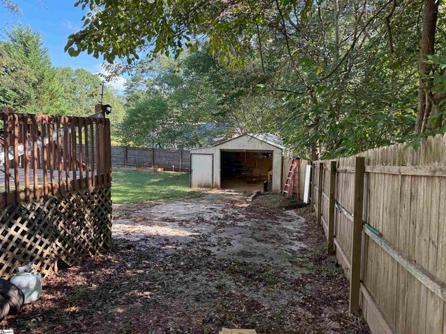 140 Agnew Road, Greenville, SC 29317