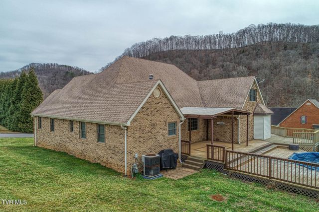 166 Clarksdale Circle, Rogersville, TN 37857