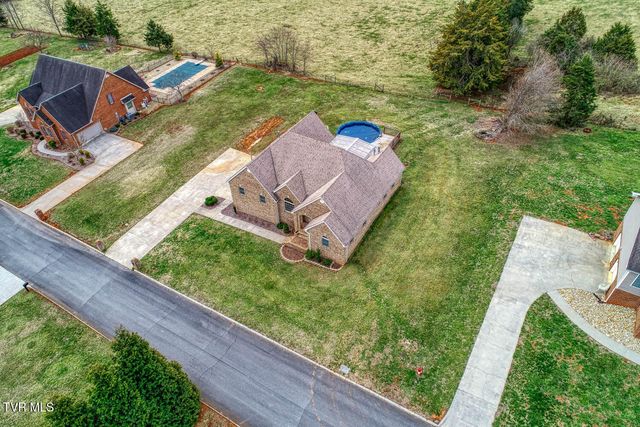 166 Clarksdale Circle, Rogersville, TN 37857