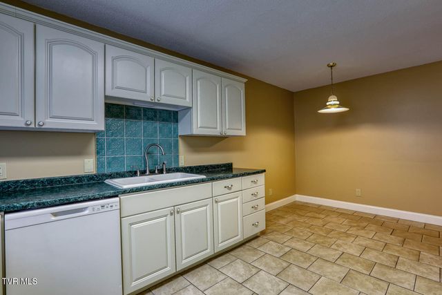 166 Clarksdale Circle, Rogersville, TN 37857