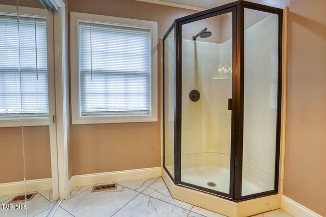 166 Clarksdale Circle, Rogersville, TN 37857