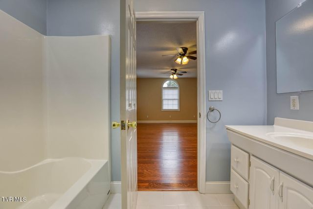 166 Clarksdale Circle, Rogersville, TN 37857