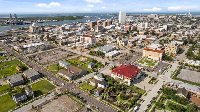 808 27th Street, Galveston, TX 77550