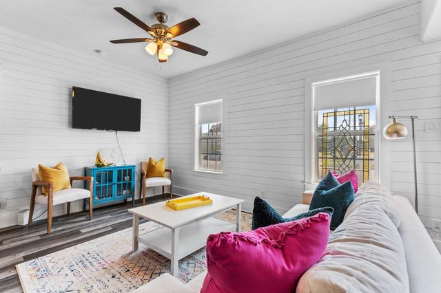 808 27th Street, Galveston, TX 77550