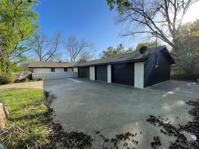 1501 W Chestnut Street, Denison, TX 75020