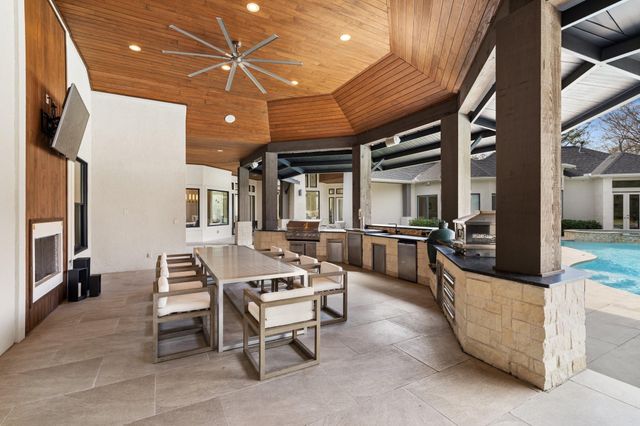 25910 Haven Lake Drive, Tomball, TX 77375