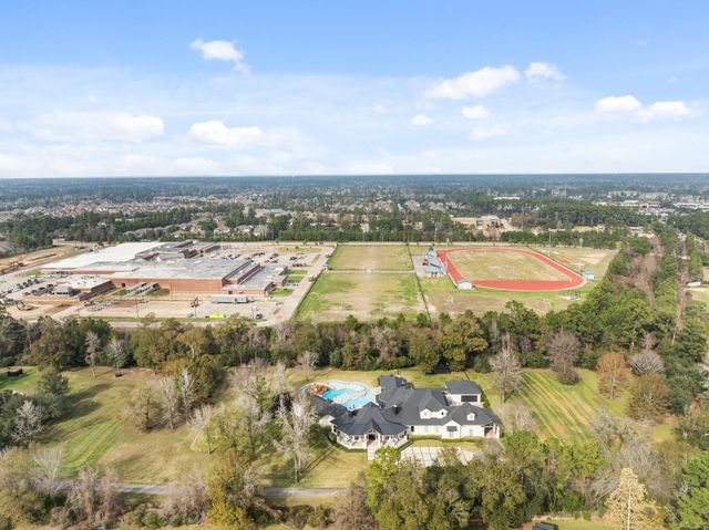 25910 Haven Lake Drive, Tomball, TX 77375