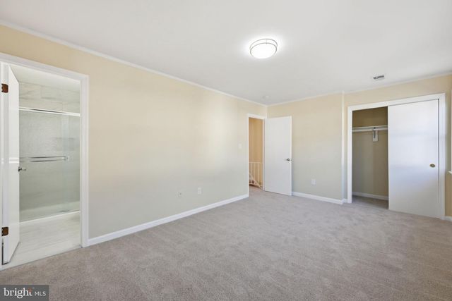 4044 HANSON OAKS DR, Hyattsville, MD 20784