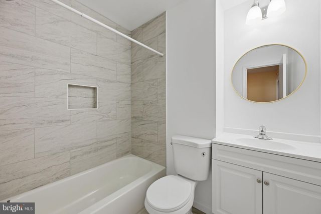 4044 HANSON OAKS DR, Hyattsville, MD 20784