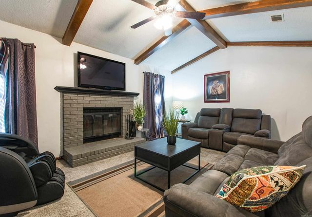 104 Dale Drive, Jacksonville, AR 72076