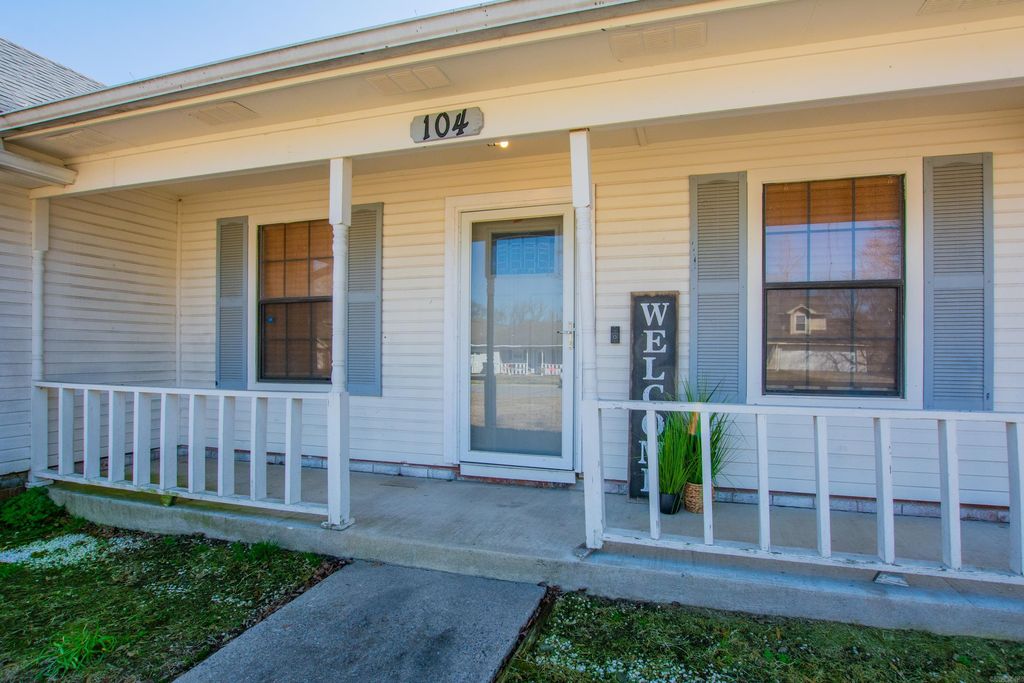 104 Dale Drive, Jacksonville, AR 72076