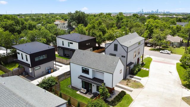 1116 Stobaugh ST B, Austin, TX 78757