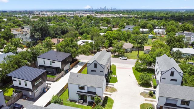 1116 Stobaugh ST B, Austin, TX 78757