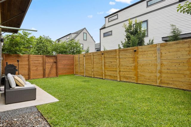 1116 Stobaugh ST B, Austin, TX 78757