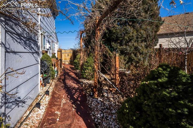 1665 Boxtree Court, Colorado Springs, CO 80906