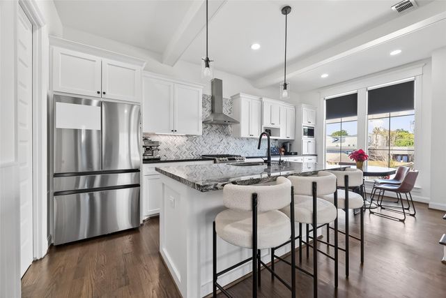 1303 Upland Retreat Blue Place, Houston, TX 77043