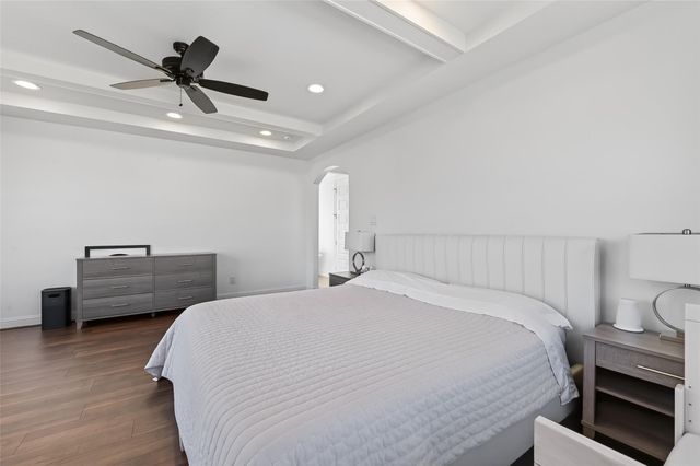 1303 Upland Retreat Blue Place, Houston, TX 77043