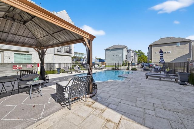 1303 Upland Retreat Blue Place, Houston, TX 77043